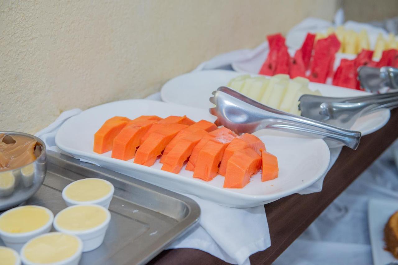 Villa Iguacu Palace Hotel フォス・ド・イグアス エクステリア 写真