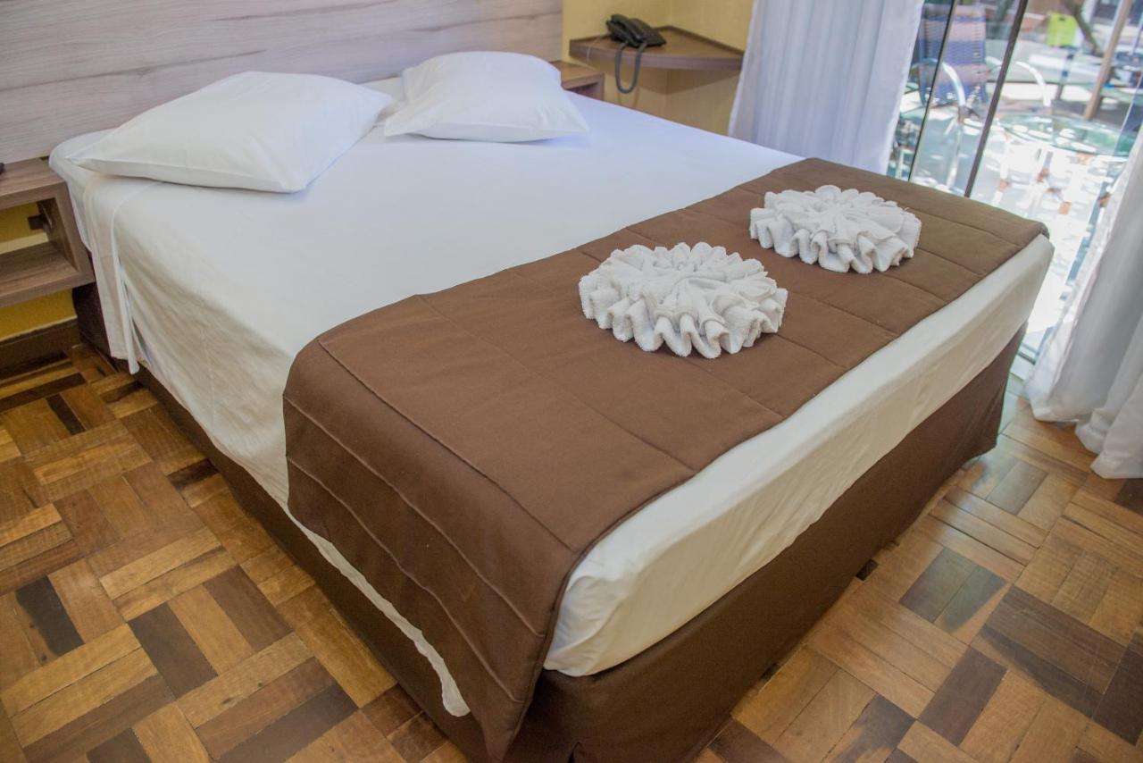 Villa Iguacu Palace Hotel フォス・ド・イグアス エクステリア 写真